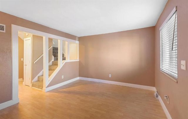 10021 W 52nd Street, Merriam, KS 66203