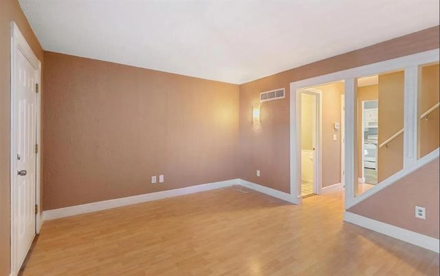 10021 W 52nd Street, Merriam, KS 66203