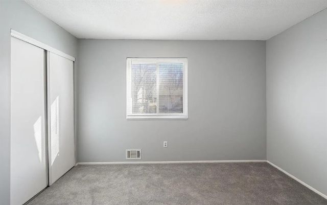 10021 W 52nd Street, Merriam, KS 66203