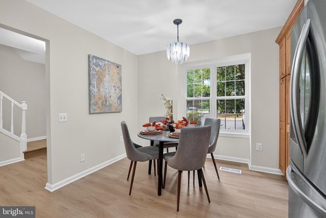 5866 WOOD FLOWER CT, Burke, VA 22015