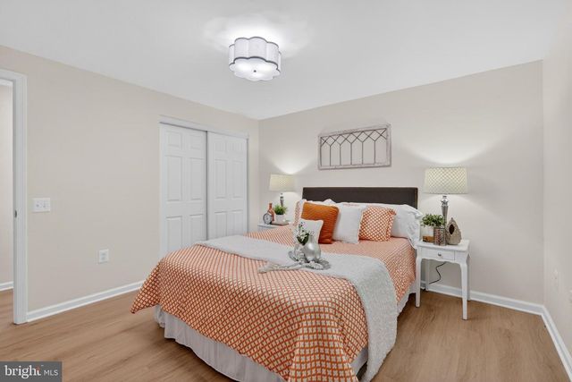 5866 WOOD FLOWER CT, Burke, VA 22015