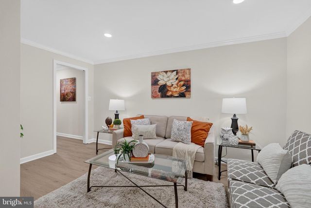 5866 WOOD FLOWER CT, Burke, VA 22015