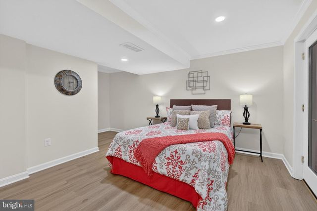 5866 WOOD FLOWER CT, Burke, VA 22015