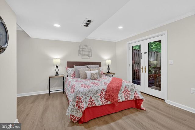 5866 WOOD FLOWER CT, Burke, VA 22015