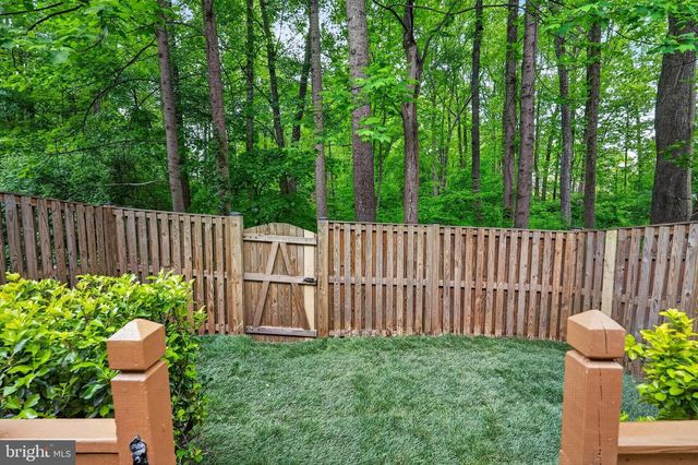 5866 WOOD FLOWER CT, Burke, VA 22015