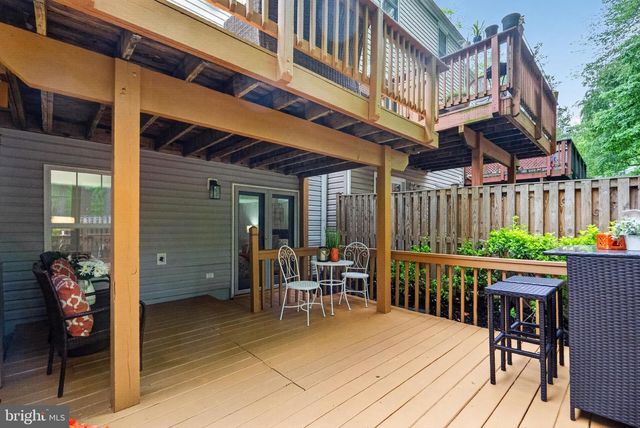 5866 WOOD FLOWER CT, Burke, VA 22015