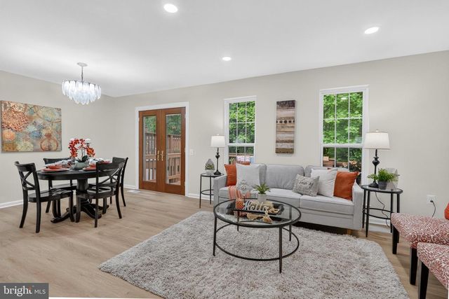 5866 WOOD FLOWER CT, Burke, VA 22015