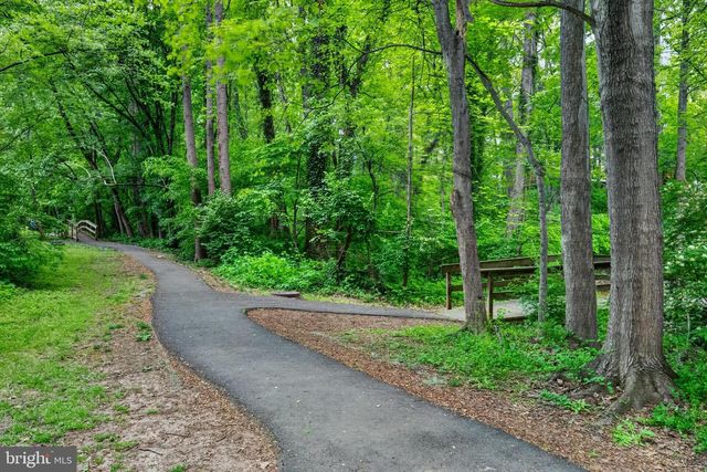 5866 WOOD FLOWER CT, Burke, VA 22015