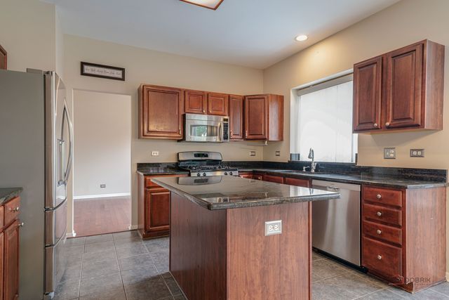 1101 Andover Drive, Mundelein, IL 60060