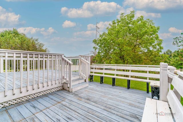 1101 Andover Drive, Mundelein, IL 60060