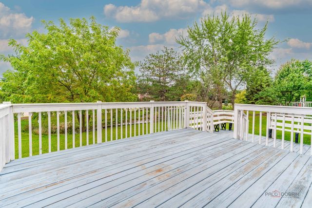 1101 Andover Drive, Mundelein, IL 60060