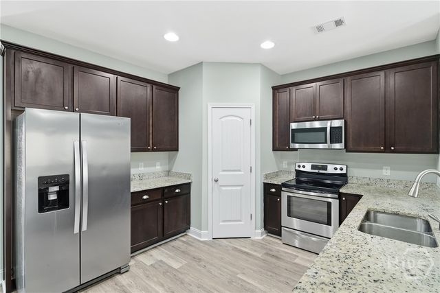 210 Kepler Loop, Richmond Hill, GA 31324