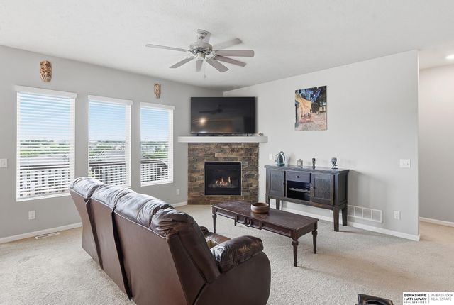1916 Canyon Street, Bellevue, NE 68123