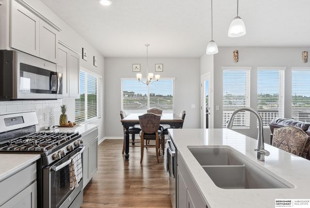 1916 Canyon Street, Bellevue, NE 68123