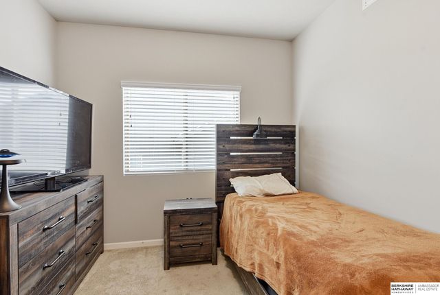 1916 Canyon Street, Bellevue, NE 68123