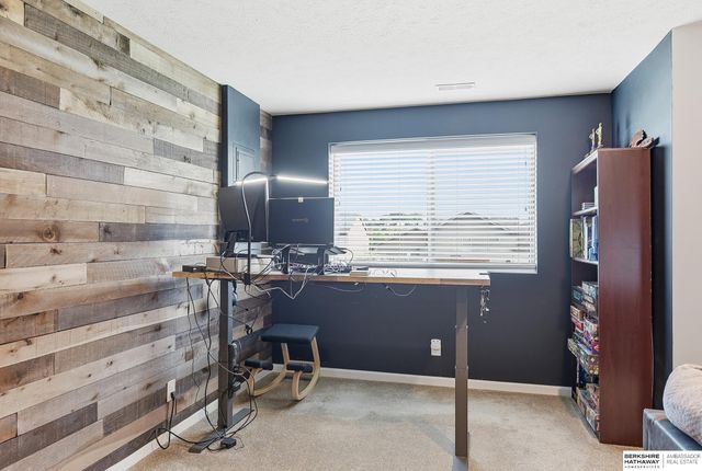 1916 Canyon Street, Bellevue, NE 68123
