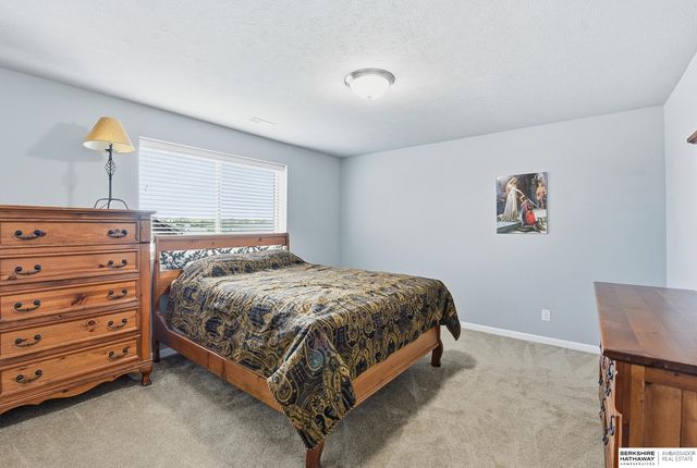 1916 Canyon Street, Bellevue, NE 68123
