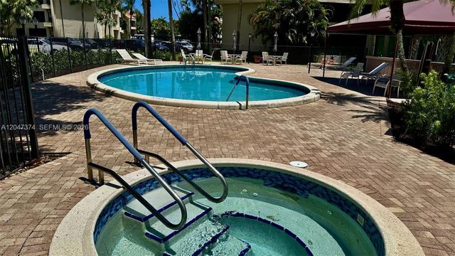7472 La Paz Blvd 301, Boca Raton, FL 33433