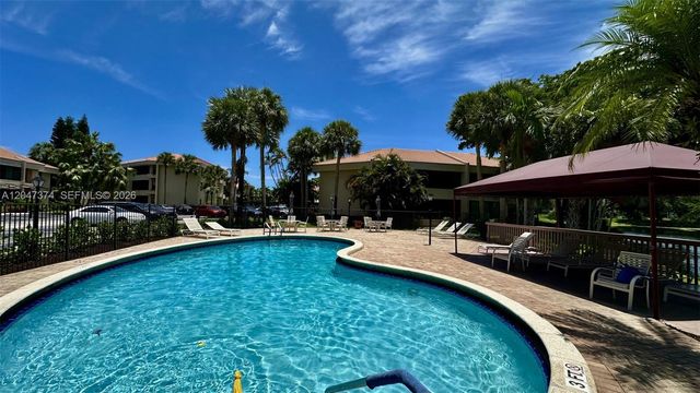 7472 La Paz Blvd 301, Boca Raton, FL 33433