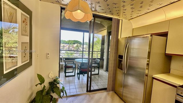 7472 La Paz Blvd 301, Boca Raton, FL 33433