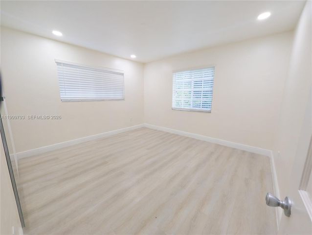 5781 SW 25th St, Miami, FL 33155