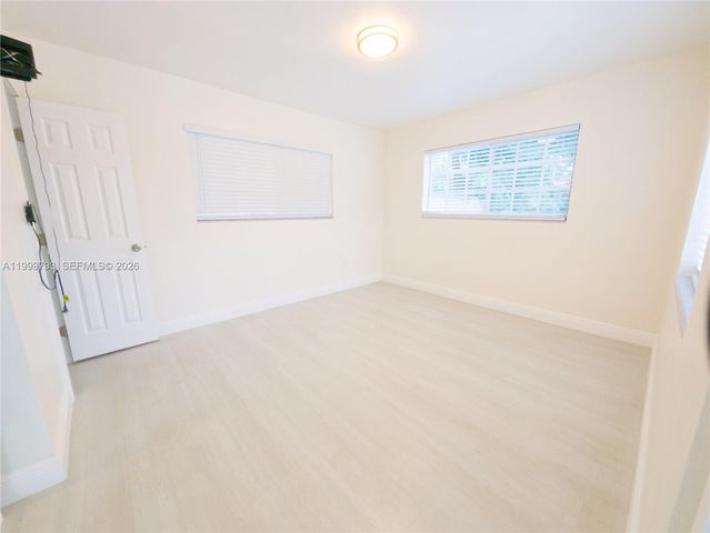 5781 SW 25th St, Miami, FL 33155