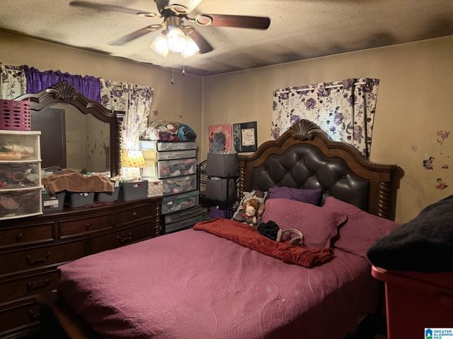 225 MAPLE WAY, Center Point, AL 35215