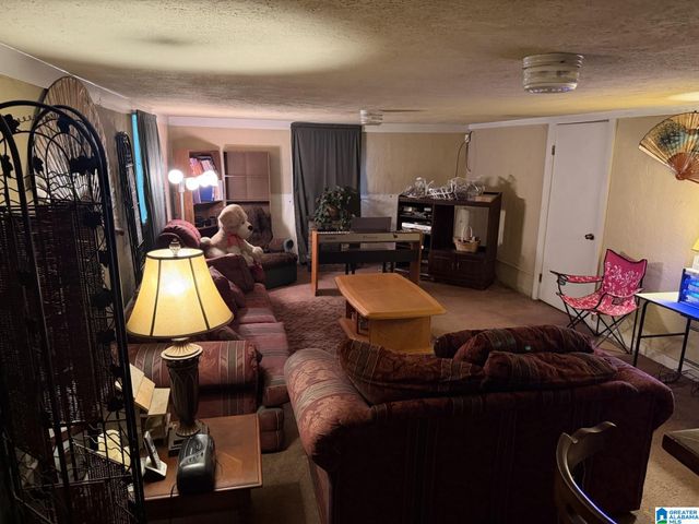 225 MAPLE WAY, Center Point, AL 35215