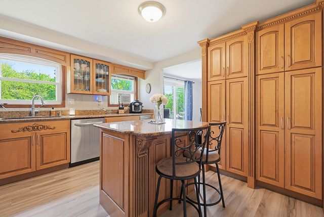 77 May Hill Rd, Monson, MA 01057