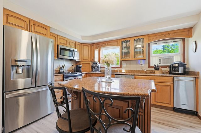 77 May Hill Rd, Monson, MA 01057