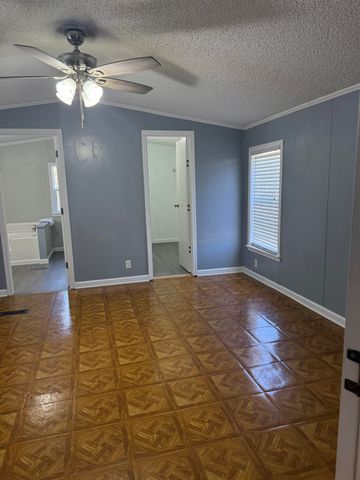 330 Grace St, Houma, LA 70360