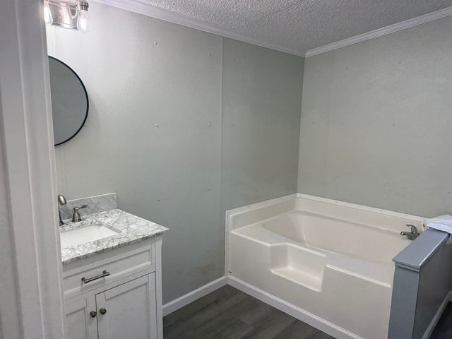 330 Grace St, Houma, LA 70360