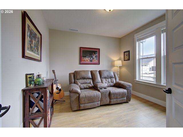 2812 Se 18TH Ave, Battle Ground, WA 98604