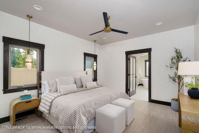 1118 E Sleeping Deer AVE, Hayden, ID 83835