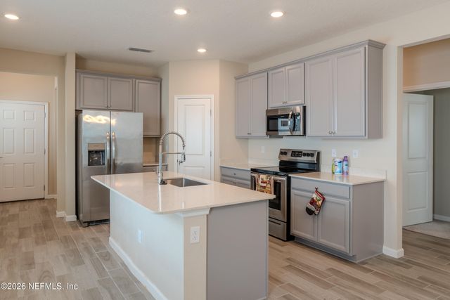 2218 MAJOR OAK Street, Jacksonville, FL 32218
