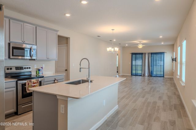 2218 MAJOR OAK Street, Jacksonville, FL 32218