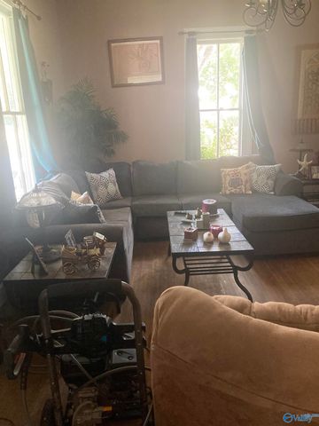 307 College Avenue, Stevenson, AL 35772