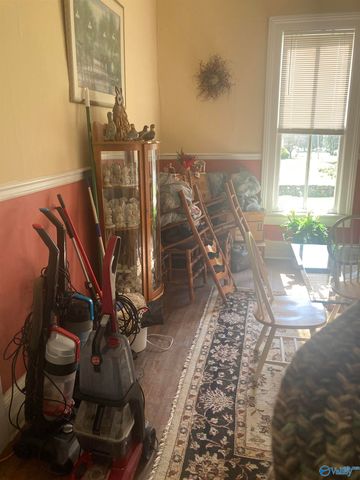 307 College Avenue, Stevenson, AL 35772