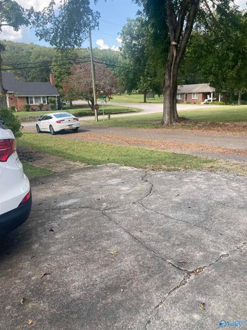 307 College Avenue, Stevenson, AL 35772