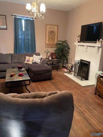 307 College Avenue, Stevenson, AL 35772