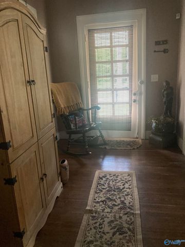 307 College Avenue, Stevenson, AL 35772