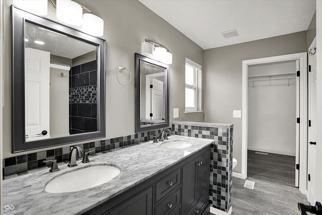 7874 Cobblesprings Drive, Avon, IN 46123