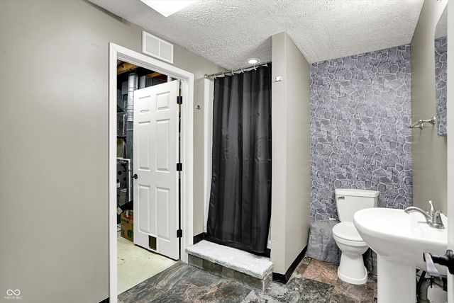 7874 Cobblesprings Drive, Avon, IN 46123