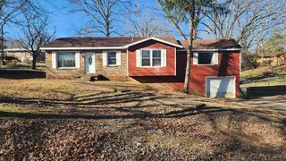 312 Bluebird Ln, Dickson, TN 37055
