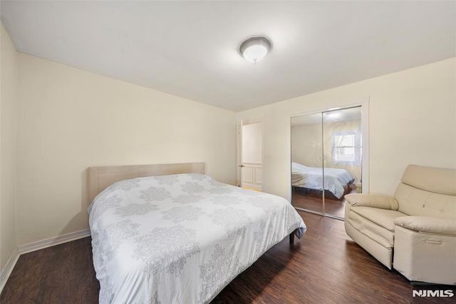 38 Carlson Court, Closter, NJ 07624