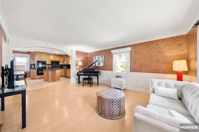 38 Carlson Court, Closter, NJ 07624