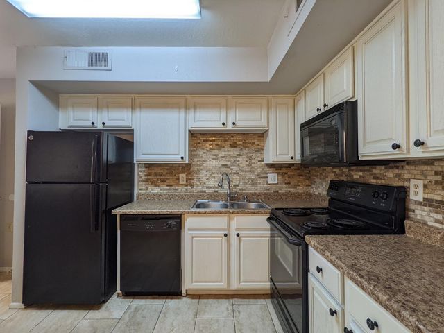 12221 W BELL Road 175, Surprise, AZ 85378
