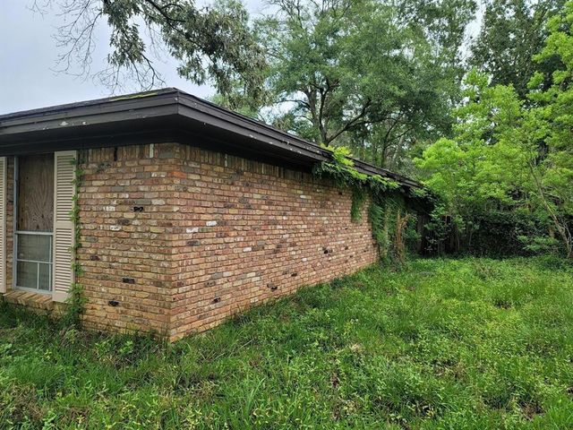 13325 River Oaks Boulevard, Beaumont, TX 77713