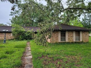 13325 River Oaks Boulevard, Beaumont, TX 77713
