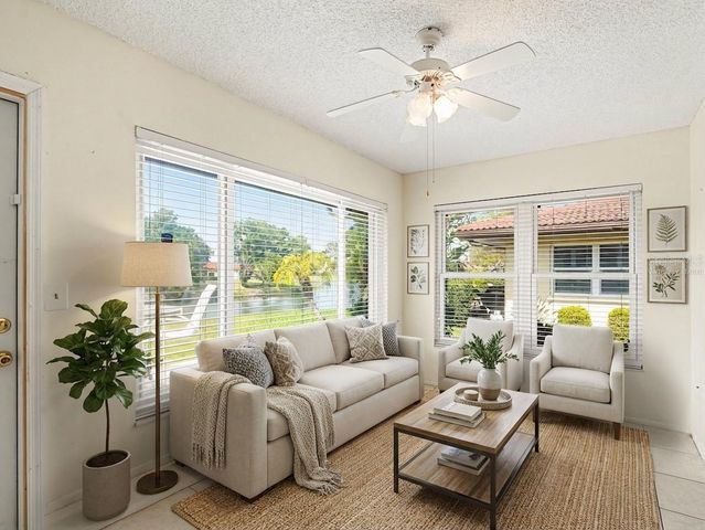 6608 AUBURN AVENUE 6608, Bradenton, FL 34207